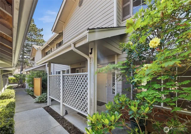 Photo 1 of Sale Pending at 19620 80th Avenue W #J, Edmonds, WA 98026 | MLS# NWM2530909 | Listing updated on 2026-09-27