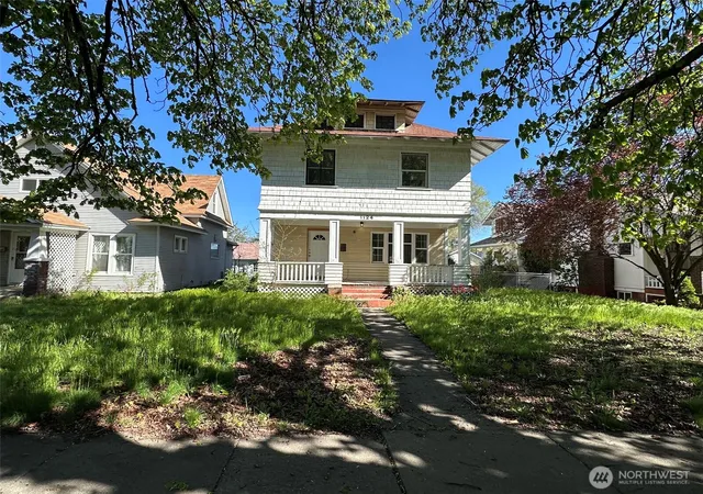 Photo 2 of Single family home for sale at 1124 W Mansfield, Spokane, WA 99205 | MLS# NWM2530931 | Listing updated on 2026-09-24