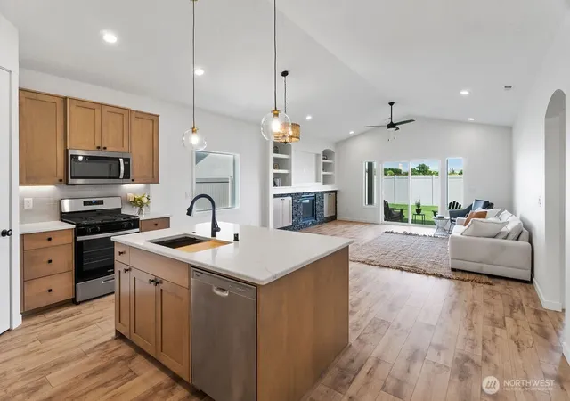 Photo 2 of Single family home for sale at 231 Schrute Rd, Prosser, WA 99350 | MLS# NWM2531004 | Listing updated on 2026-09-21