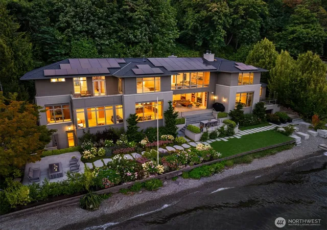 Photo 1 of Mansion for sale at 4911 Ne Laurelcrest Ln, Seattle, WA 98105 | MLS# NWM2531020 | Listing updated on 2026-09-29