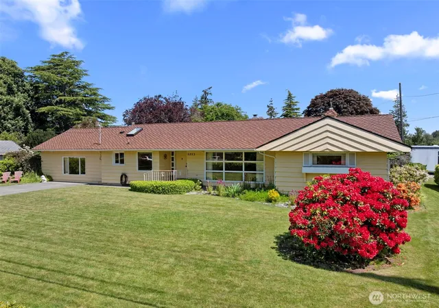 Photo 1 of Single family home for sale at 1213 Alaska Ave, Anacortes, WA 98221 | MLS# NWM2531033 | Listing updated on 2026-09-22