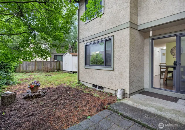 Photo 3 of Single family home for sale at 10037 Ne 138th Place #D2, Kirkland, WA 98034 | MLS# NWM2531036 | Listing updated on 2026-10-01