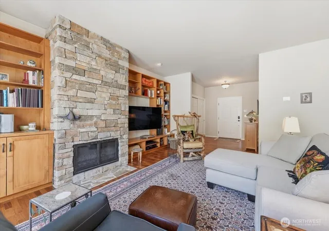 Photo 3 of Sale Pending at 345 Orchard View Dr, Chelan, WA 98816 | MLS# NWM2531055 | Listing updated on 2026-09-25