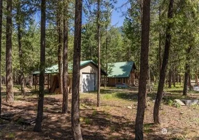 Photo 4 of Single family home for sale at 115 Lost River Rd, Mazama, WA 98833 | MLS# NWM2531065 | Listing updated on 2026-09-21