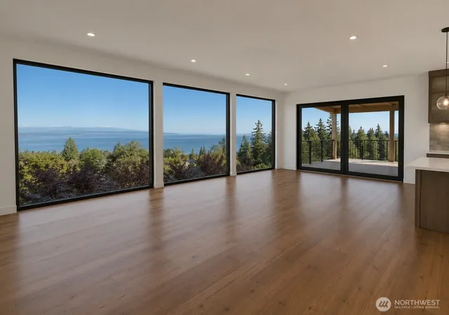 Photo 3 of Sale Pending at 19124 94th Avenue W, Edmonds, WA 98020 | MLS# NWM2531075 | Listing updated on 2026-09-25