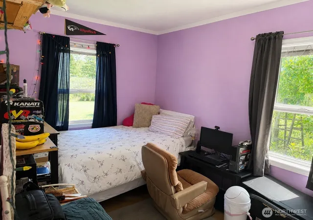 Photo 4 of Single family home for sale at 902 Harding Rd, Aberdeen, WA 98520 | MLS# NWM2531076 | Listing updated on 2026-09-21
