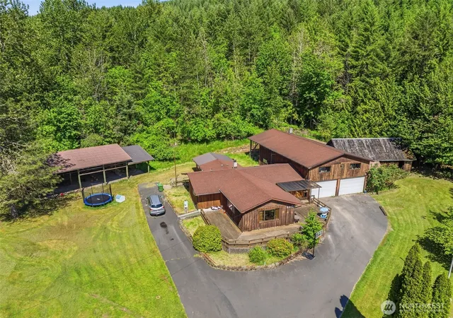 Photo 3 of Single family home for sale at 5352 Spirit Lake Hwy, Toutle, WA 98649 | MLS# NWM2531111 | Listing updated on 2026-09-21