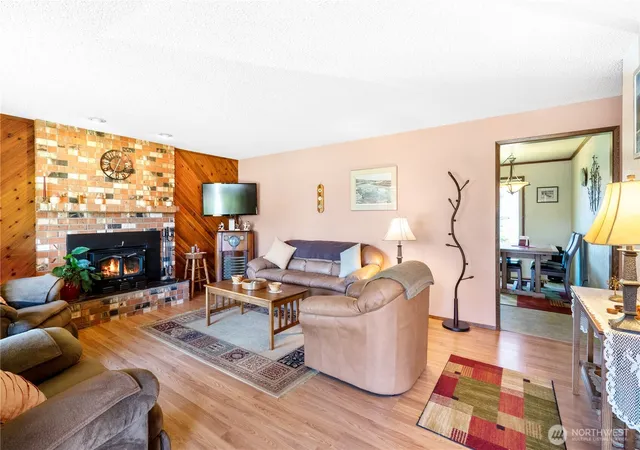 Photo 4 of Single family home for sale at 705 N Glenn St, Montesano, WA 98563 | MLS# NWM2531119 | Listing updated on 2026-09-21