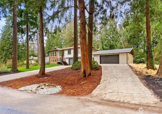 Photo 2 of Single family home for sale at 9419 31st Street Ct E, Puyallup, WA 98371 | MLS# NWM2531131 | Listing updated on 2026-09-22