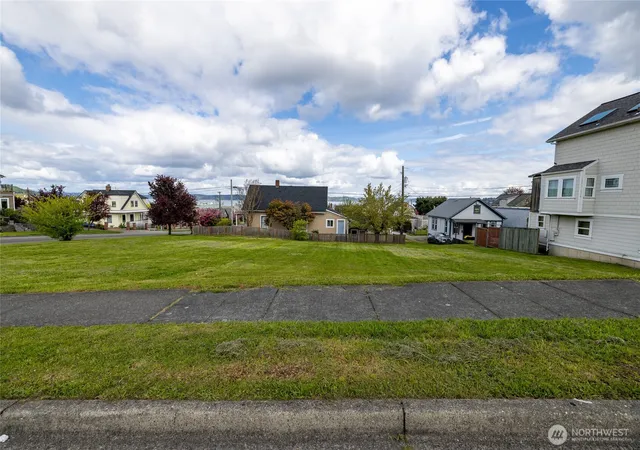 Photo 3 of Land for sale at 2801 N Mccarver St, Tacoma, WA 98403 | MLS# NWM2531143 | Listing updated on 2026-09-25