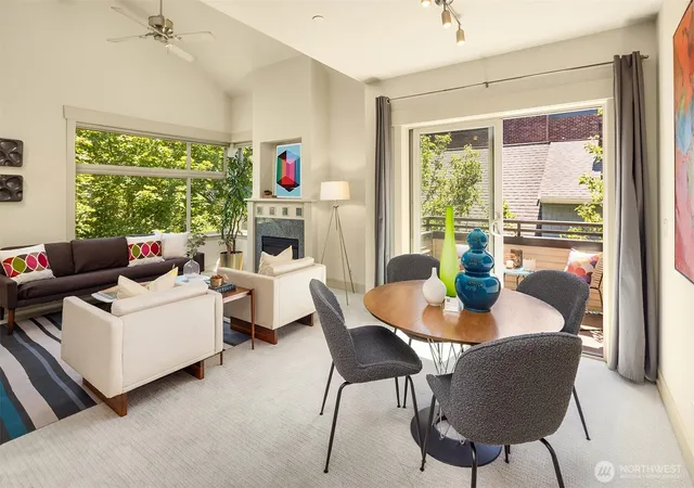Photo 4 of Condo for sale at 2035 Eastlake Ave E #301, Seattle, WA 98102 | MLS# NWM2531179 | Listing updated on 2026-09-21