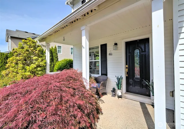 Photo 3 of Single family home for sale at 14321 108th Avenue E, Puyallup, WA 98374 | MLS# NWM2531197 | Listing updated on 2026-10-14