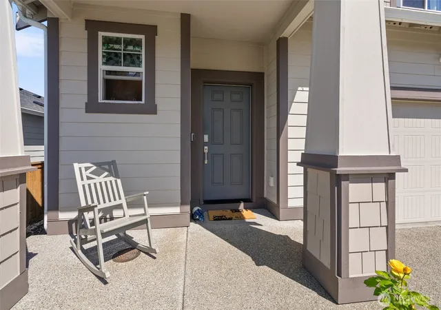 Photo 3 of Single family home for sale at 930 Timberline Ave, Bremerton, WA 98312 | MLS# NWM2531213 | Listing updated on 2026-10-01