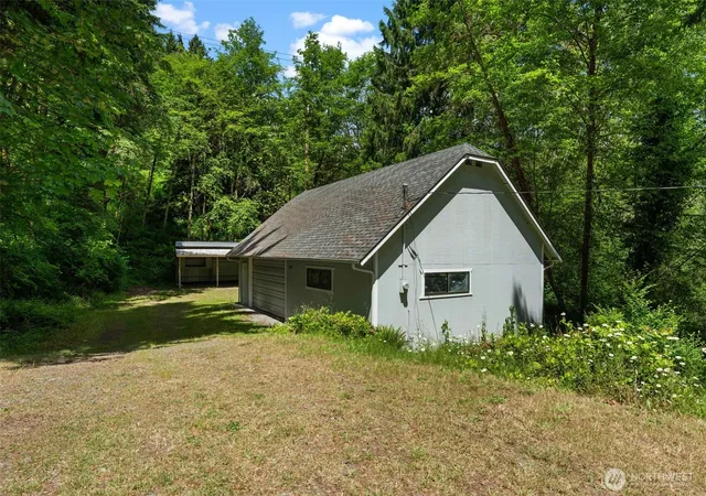 Photo 4 of Single family home for sale at 1806 39th Avenue SE, Puyallup, WA 98374 | MLS# NWM2531233 | Listing updated on 2026-08-19