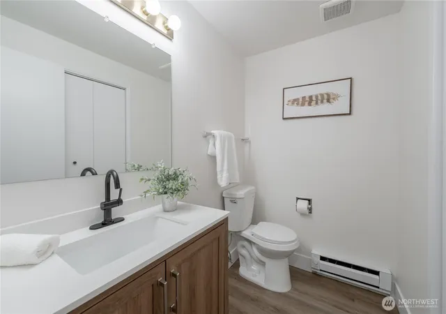 Photo 4 of Condo for sale at 216 SW 154th Street #3, Burien, WA 98166 | MLS# NWM2531262 | Listing updated on 2026-09-27
