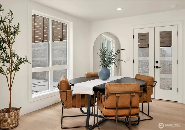 Photo 4 of Townhouse for sale at 4411 2nd Avenue NE, Seattle, WA 98105 | MLS# NWM2531287 | Listing updated on 2026-09-30