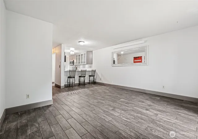 Photo 3 of Sale Pending at 280 Nw Newport Way #B14, Issaquah, WA 98027 | MLS# NWM2531326 | Listing updated on 2026-09-27