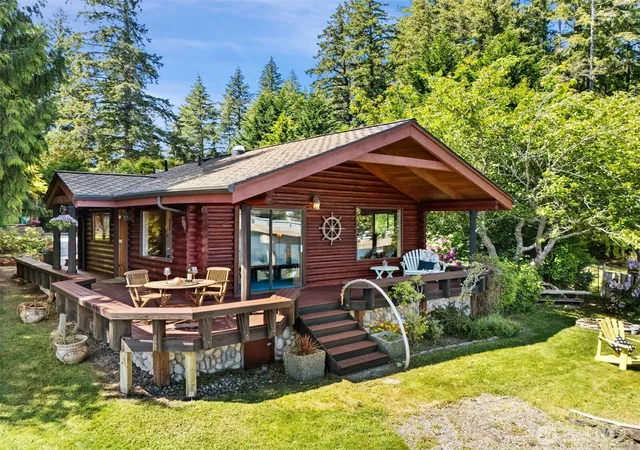 Photo 3 of Sale Pending at 100 E Treasure Is Rd, Allyn, WA 98524 | MLS# NWM2531366 | Listing updated on 2026-09-28
