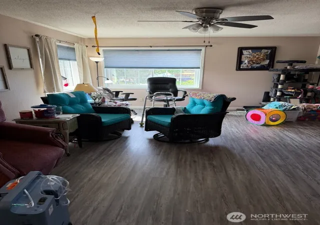 Photo 3 of Single family home for sale at 309 34d Ave SE, Ephrata, WA 98823 | MLS# NWM2531422 | Listing updated on 2026-09-21