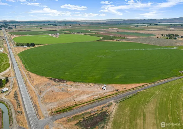 Photo 3 of Single family home for sale at 314184000 Highway 281, Quincy, WA 98848 | MLS# NWM2531434 | Listing updated on 2026-09-21