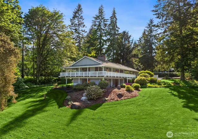 Photo 3 of Single family home for sale at 11186 Blue Pond Pl Ne, Bainbridge Island, WA 98110 | MLS# NWM2531448 | Listing updated on 2026-09-28