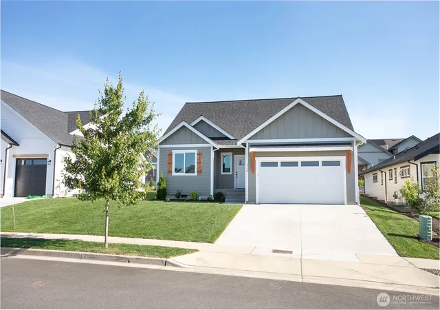 Photo 2 of Single family home for sale at 2178 Lagerwey Cir, Lynden, WA 98264 | MLS# NWM2531451 | Listing updated on 2026-09-29
