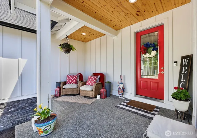 Photo 2 of Single family home for sale at 5355 Ocean Cvs Ln, Blaine, WA 98230 | MLS# NWM2531507 | Listing updated on 2026-09-21