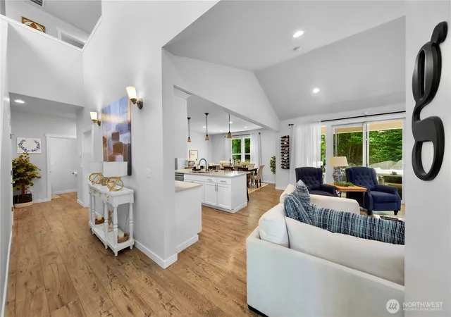 Photo 4 of Single family home for sale at 5355 Ocean Cvs Ln, Blaine, WA 98230 | MLS# NWM2531507 | Listing updated on 2026-09-21
