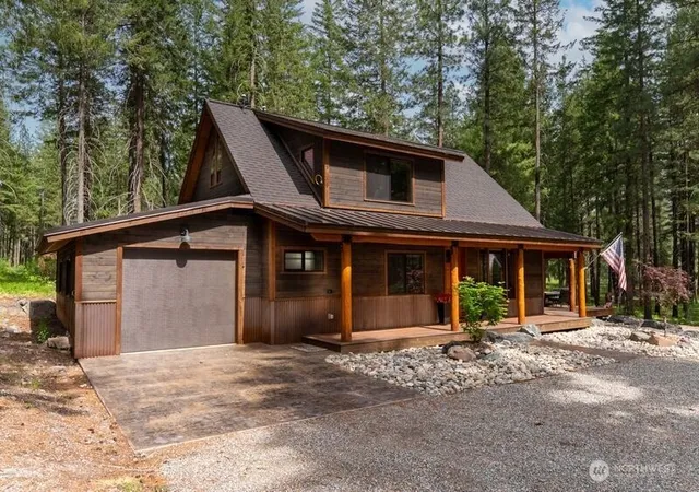 Photo 3 of Single family home for sale at 58 Liberty Ln, Winthrop, WA 98862 | MLS# NWM2531508 | Listing updated on 2026-09-21