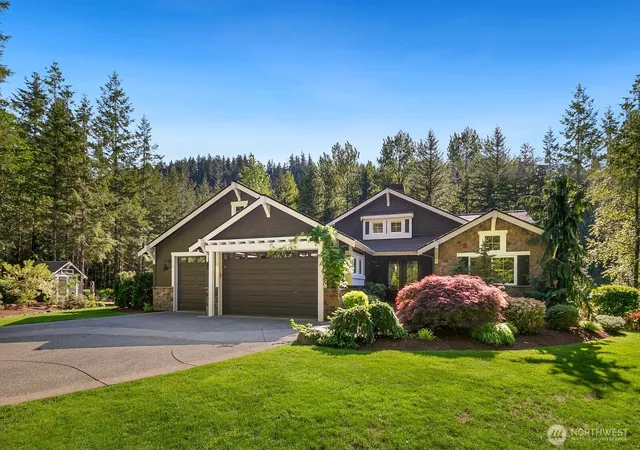 Photo 2 of Sale Pending at 32511 Se 111th Place, Issaquah, WA 98027 | MLS# NWM2531531 | Listing updated on 2026-09-25