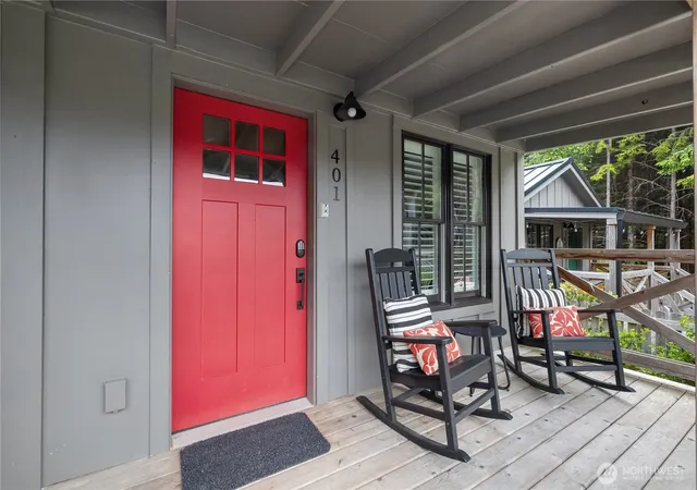 Photo 2 of Single family home for sale at 401 E Compass St, Pacific Beach, WA 98571 | MLS# NWM2531539 | Listing updated on 2026-09-28