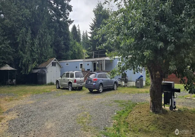 Photo 4 of Sale Pending at 2996 Northlake Way NW, Bremerton, WA 98312 | MLS# NWM2531550 | Listing updated on 2026-09-25