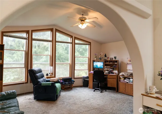 Photo 2 of Manufactured home for sale at 301 W Alder Dr, Sedro Woolley, WA 98284 | MLS# NWM2531551 | Listing updated on 2026-09-28