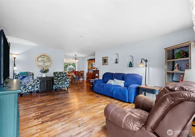 Photo 4 of Single family home for sale at 4905 21st Avenue SE, Lacey, WA 98503 | MLS# NWM2531594 | Listing updated on 2026-09-21