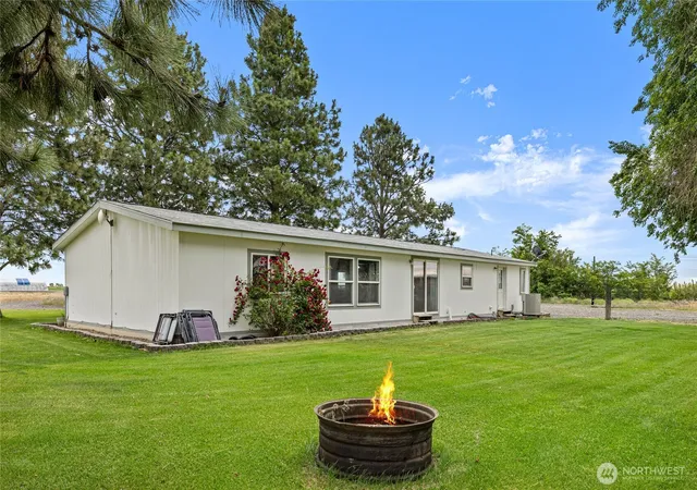 Photo 1 of Single family home for sale at 2510 Highway 281, Quincy, WA 98848 | MLS# NWM2531603 | Listing updated on 2026-09-21