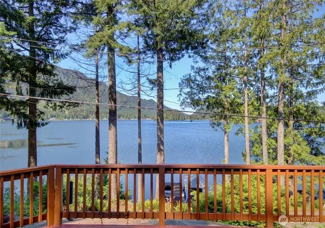 Photo 3 of Single family home for sale at 34247 N Shore, Mount Vernon, WA 98274 | MLS# NWM2531693 | Listing updated on 2026-09-30
