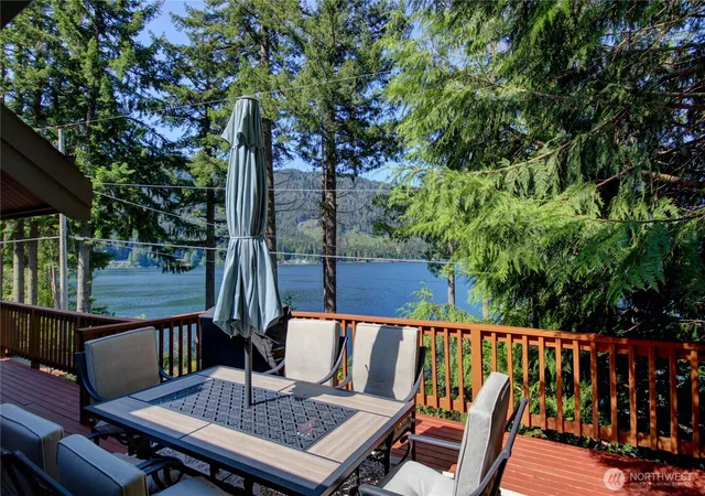 Photo 4 of Single family home for sale at 34247 N Shore, Mount Vernon, WA 98274 | MLS# NWM2531693 | Listing updated on 2026-09-30