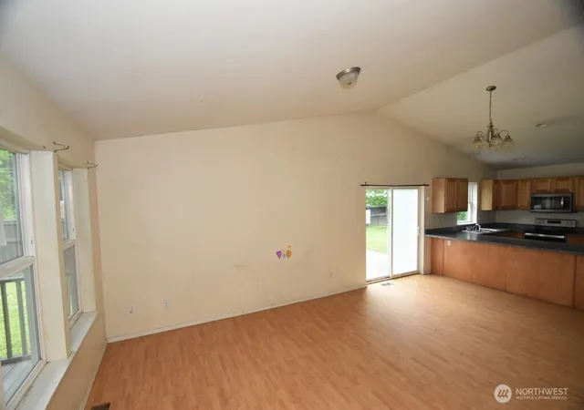 Photo 2 of Single family home for sale at 6165 Ash Pl, Maple Falls, WA 98266 | MLS# NWM2531698 | Listing updated on 2026-10-01