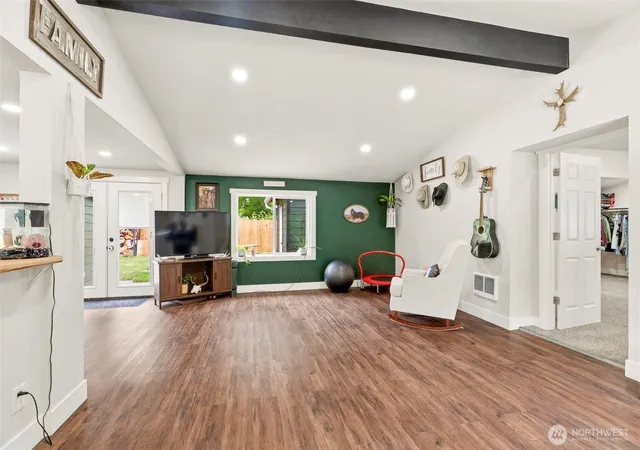 Photo 3 of Single family home for sale at 131 Mcgeary Rd, Kelso, WA 98626 | MLS# NWM2531709 | Listing updated on 2026-09-21