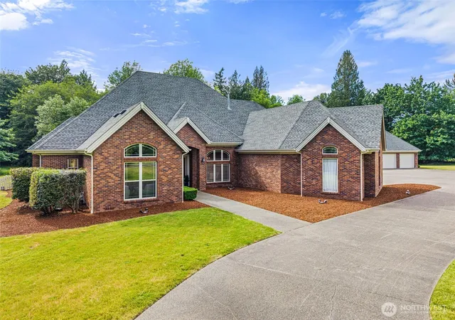 Photo 3 of Contingent at 7841 Canterwood Dr Se, Olympia, WA 98513 | MLS# NWM2531719 | Listing updated on 2026-09-26