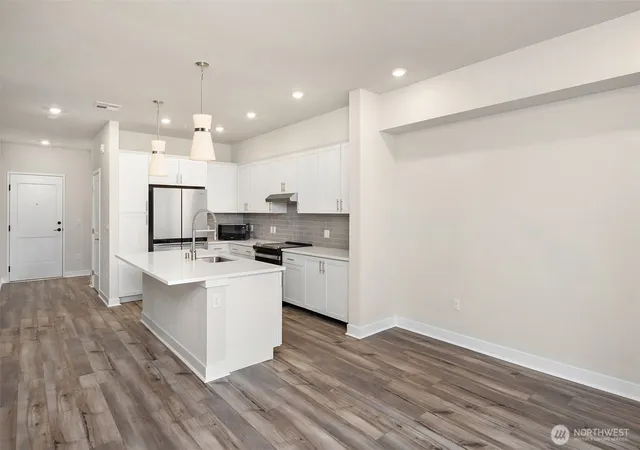 Photo 3 of Condo for sale at 6949 NE 184th Lane #103, Kenmore, WA 98028 | MLS# NWM2531821 | Listing updated on 2026-10-02