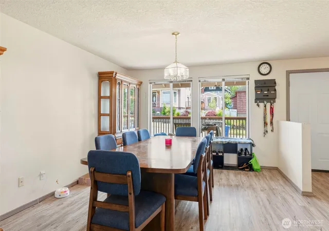 Photo 3 of Single family home for sale at 506 Church St, Kelso, WA 98626 | MLS# NWM2531830 | Listing updated on 2026-09-21