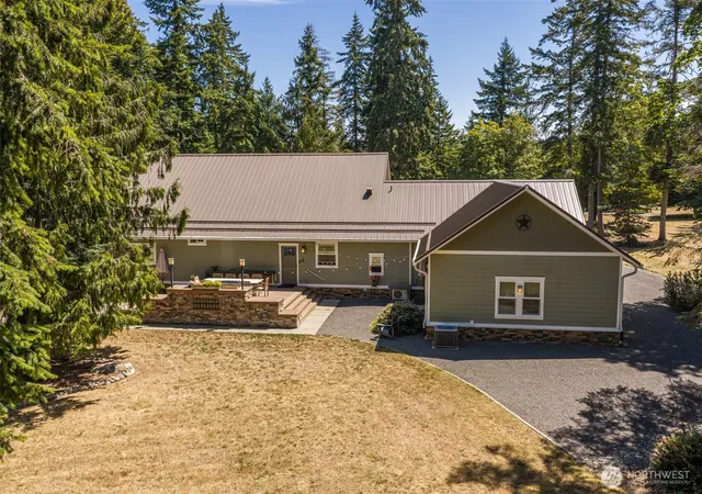 Photo 2 of Single family home for sale at 953 Henry Boyd Rd, Port Angeles, WA 98362 | MLS# NWM2531863 | Listing updated on 2026-09-21