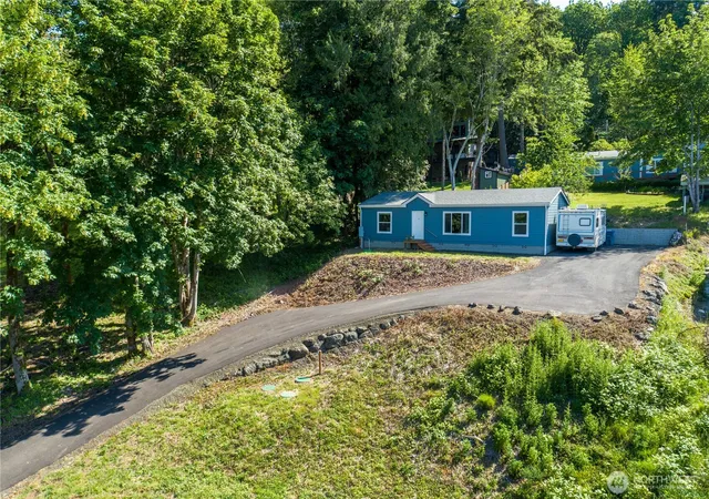 Photo 2 of Manufactured home for sale at 190 Midway Ln E, Shelton, WA 98584 | MLS# NWM2531864 | Listing updated on 2026-09-21