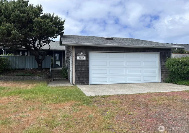 Photo 3 of Condo for sale at 31617 G St, Ocean Park, WA 98640 | MLS# NWM2531887 | Listing updated on 2026-09-21