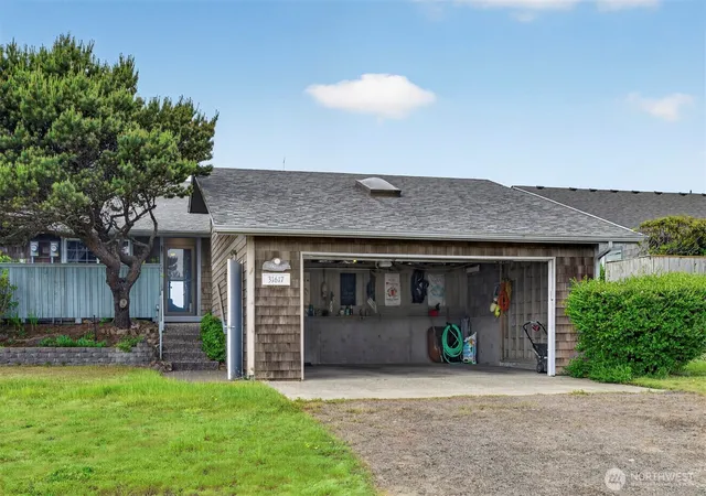 Photo 4 of Condo for sale at 31617 G St, Ocean Park, WA 98640 | MLS# NWM2531887 | Listing updated on 2026-09-21