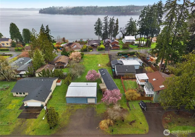 Photo 4 of Manufactured home for sale at 9823 Whitecap Dr NW, Olympia, WA 98502 | MLS# NWM2531890 | Listing updated on 2026-09-24