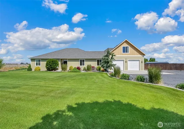 Photo 1 of Sale Pending at 4050 Rd 74 Ne, Moses Lake, WA 98837 | MLS# NWM2531941 | Listing updated on 2026-08-13