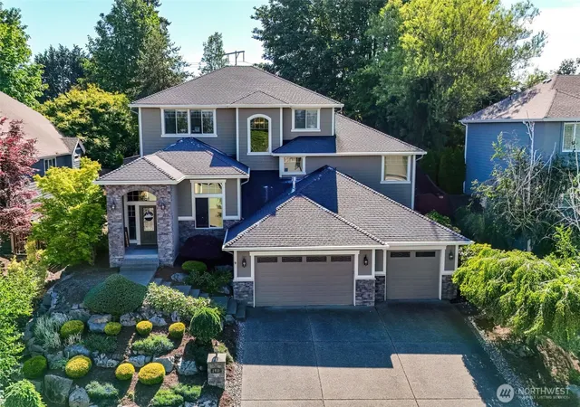 Photo 2 of Single family home for sale at 2910 219th Avenue E, Lake Tapps, WA 98391 | MLS# NWM2531944 | Listing updated on 2026-09-22