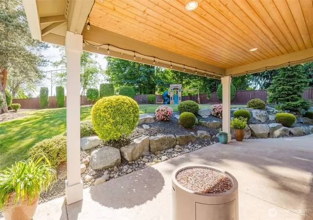 Photo 3 of Single family home for sale at 2910 219th Avenue E, Lake Tapps, WA 98391 | MLS# NWM2531944 | Listing updated on 2026-09-22